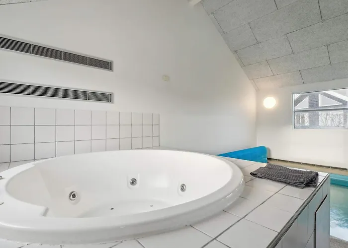 Luxury Pool In - By Traum *